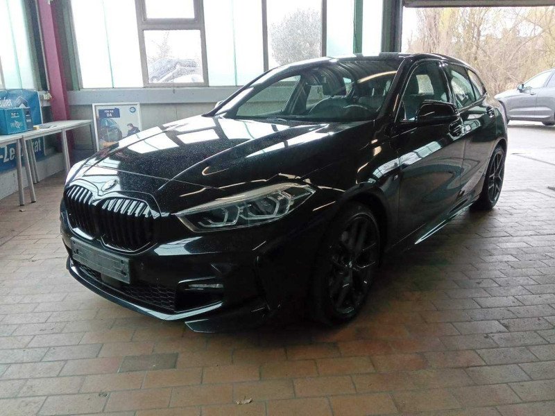 BMW 1 Series - Petrol - Automatic - 178 hp - 41.287 km