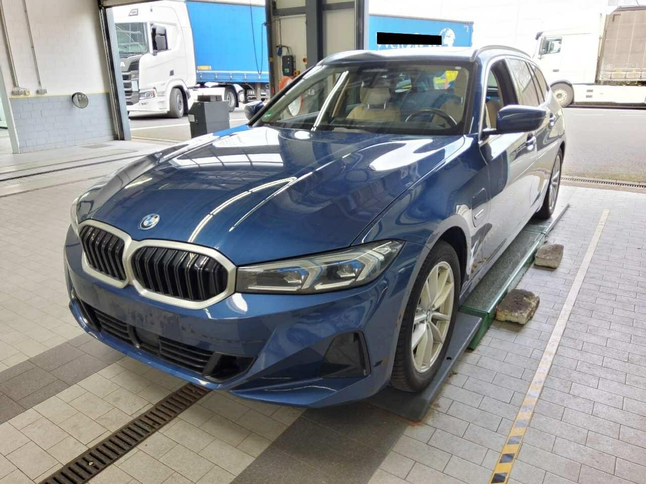 BMW 3 Series Touring - Hybrid - Automatic - 184 hp - 110.278 km