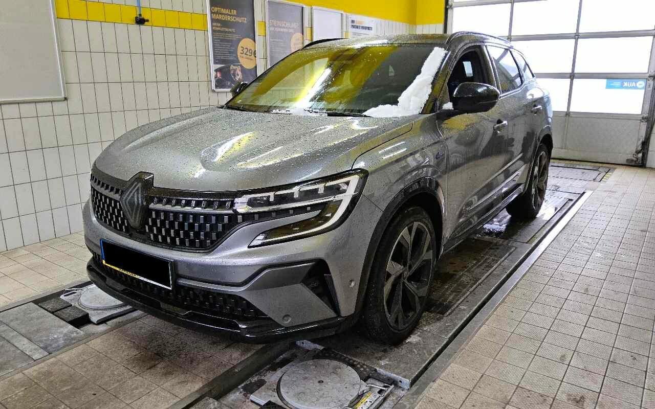 Renault Austral - Petrol - Automatic - 158 hp - 17.139 km