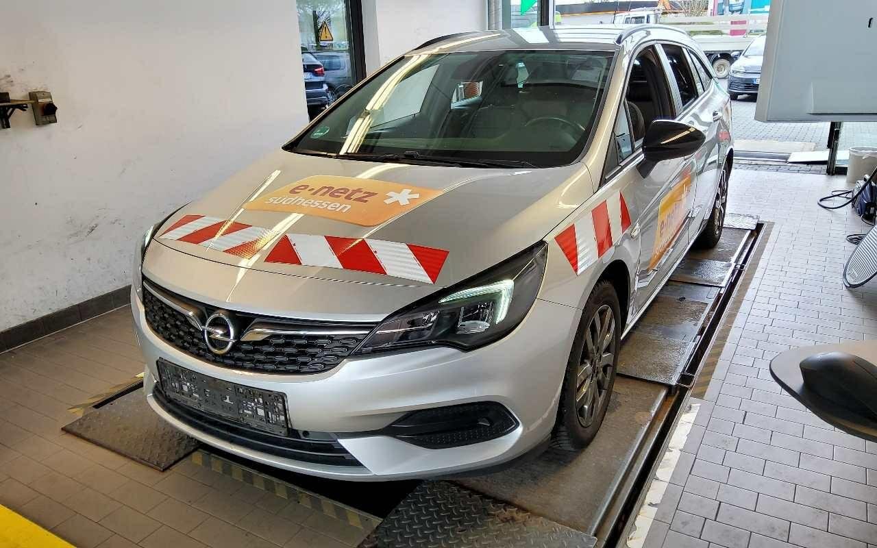 Opel Astra - Petrol - Manual - 110 hp - 32.443 km