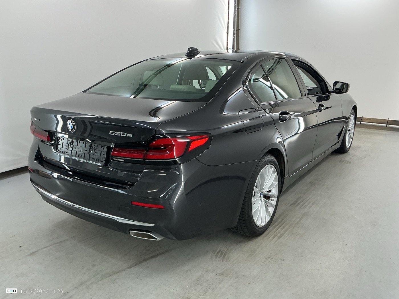 BMW 5 Series 530e - xDrive - Hybrid - Automatic - 292 hp - 32.879 km