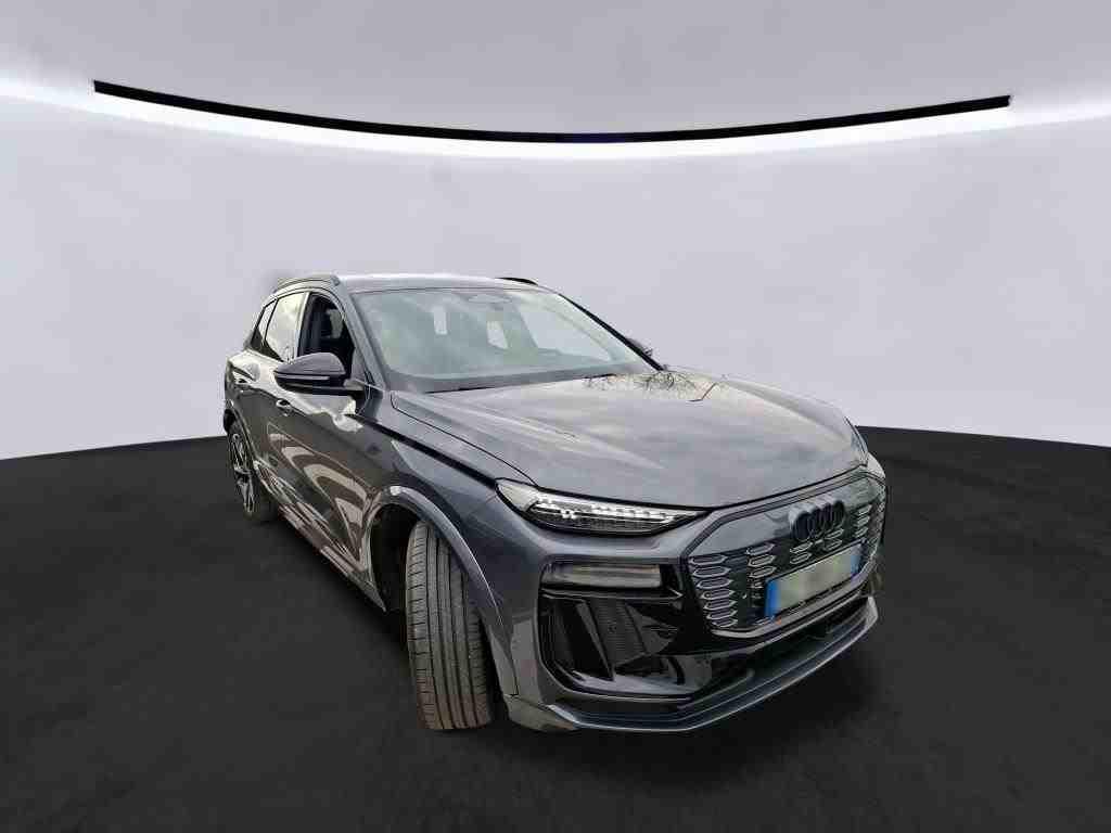 Audi E-Tron - Quattro - Electric - Automatic - 490 hp - 49.970 km 