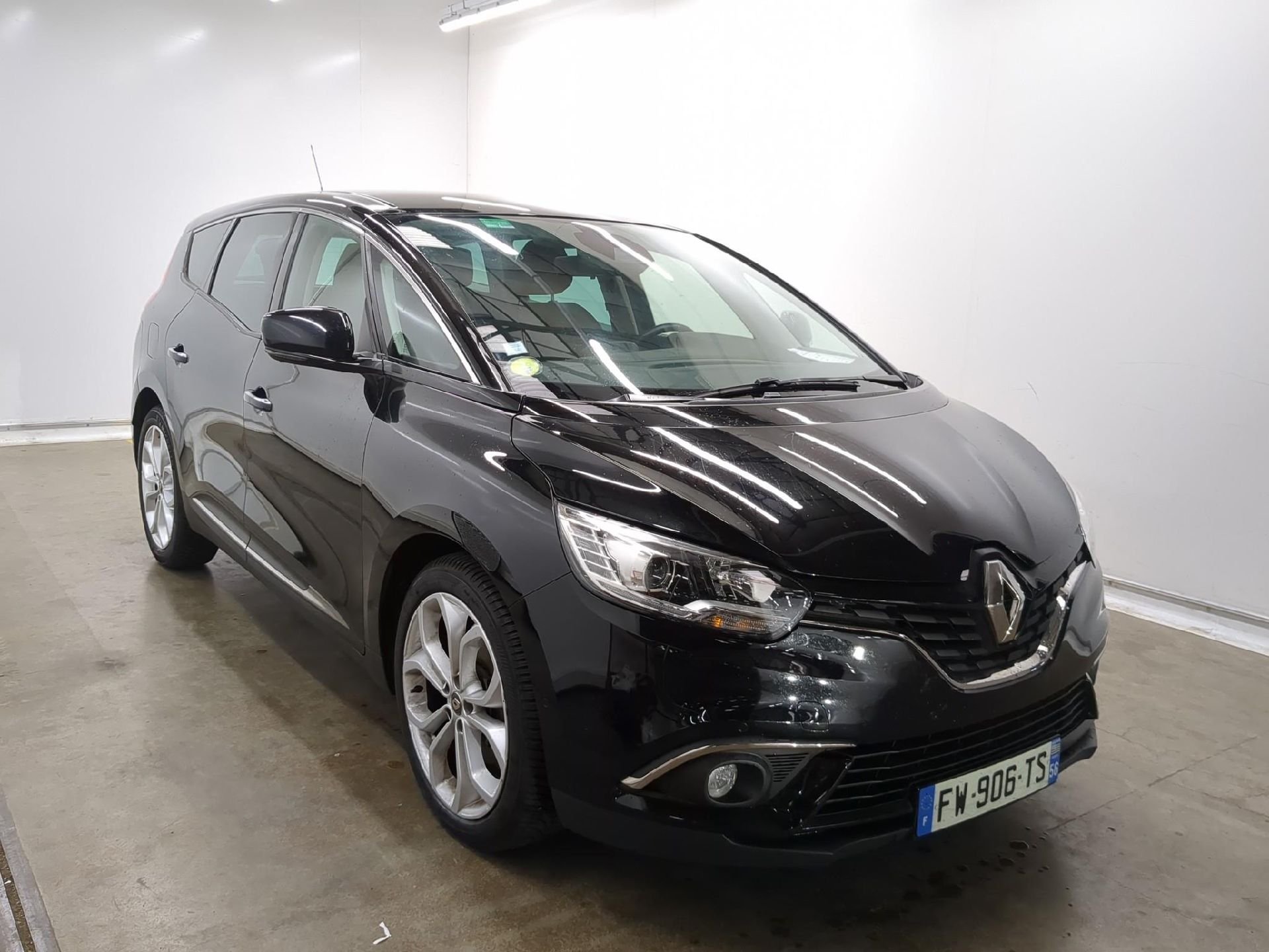 Renault Grand Scenic 1.7 DCI Business - Diesel - Manual - 120 hp - 142.243 km Business