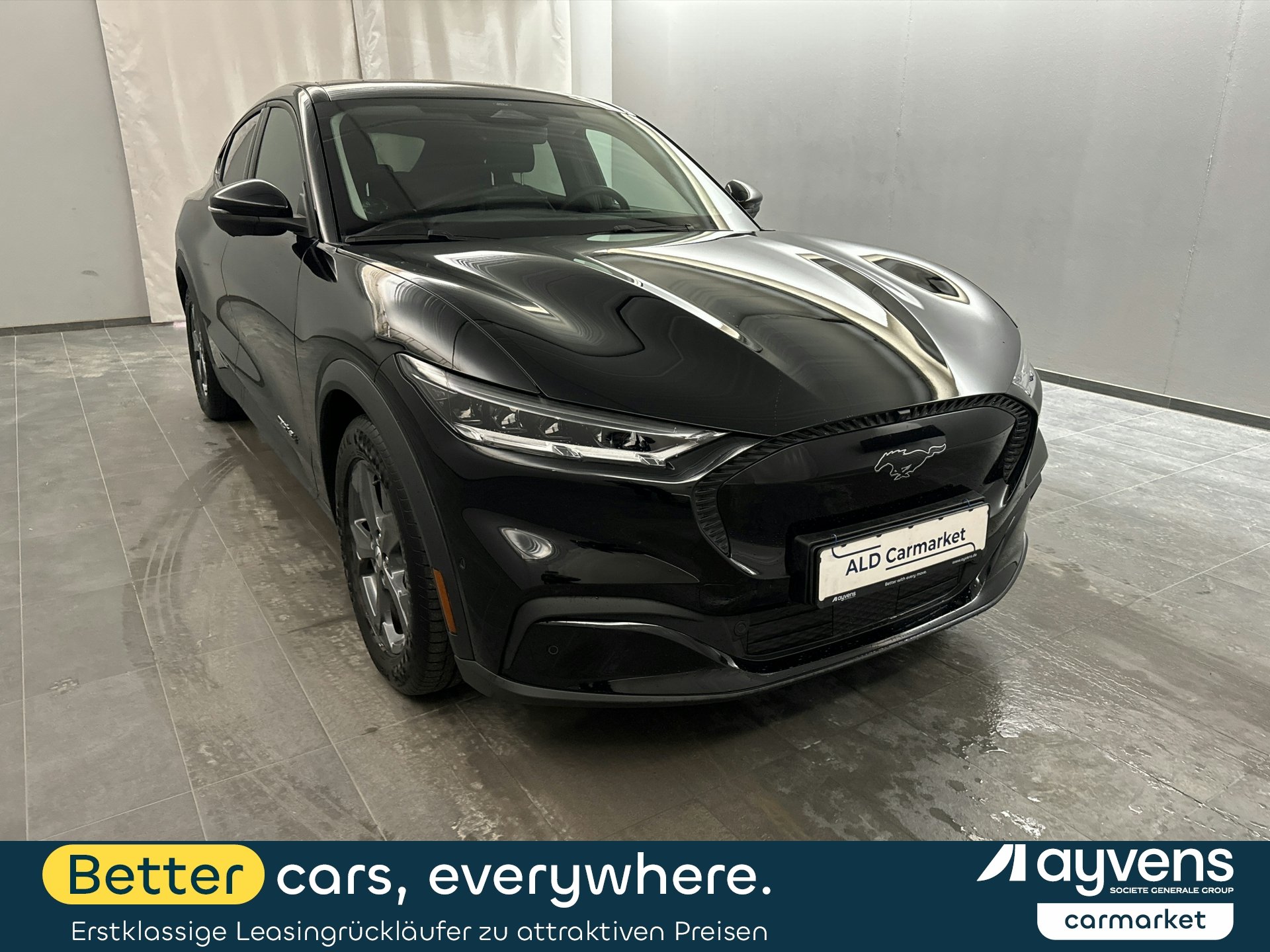 Ford Mustang Mach-E - Electric - Automatic - 294 hp - 33.945 km 