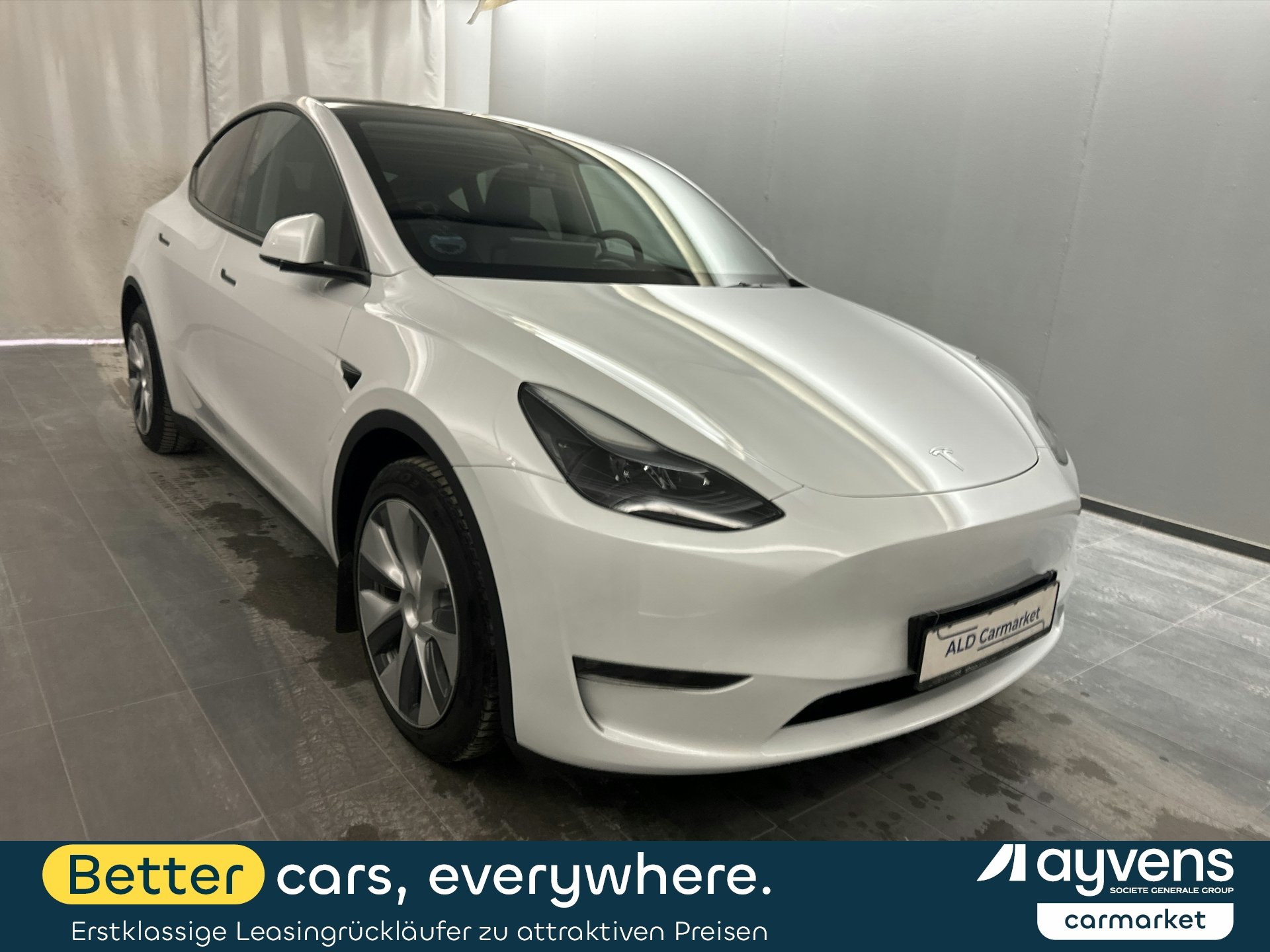 Tesla Model Y Long Range - Dual Motor - Electric - Automatic - 514 hp - 67.782 km 