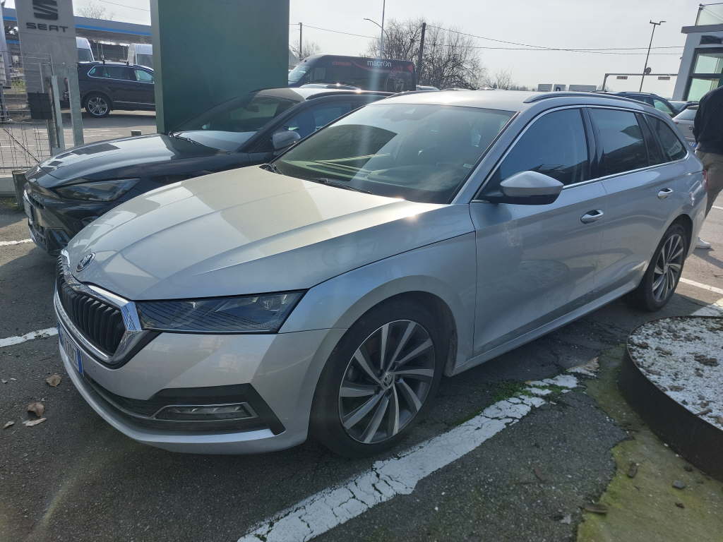 Skoda Octavia Combi 2.0 TDI Style - Diesel - Automatic - 150 hp - 170.652 km