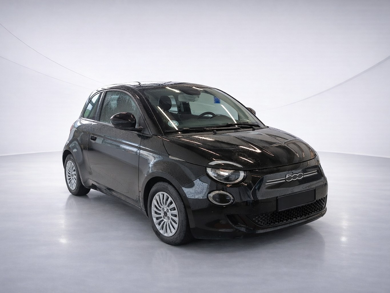 Fiat 500 e 21 kWh Action - Electric - Automatic - 95 hp - 8.795 km Action