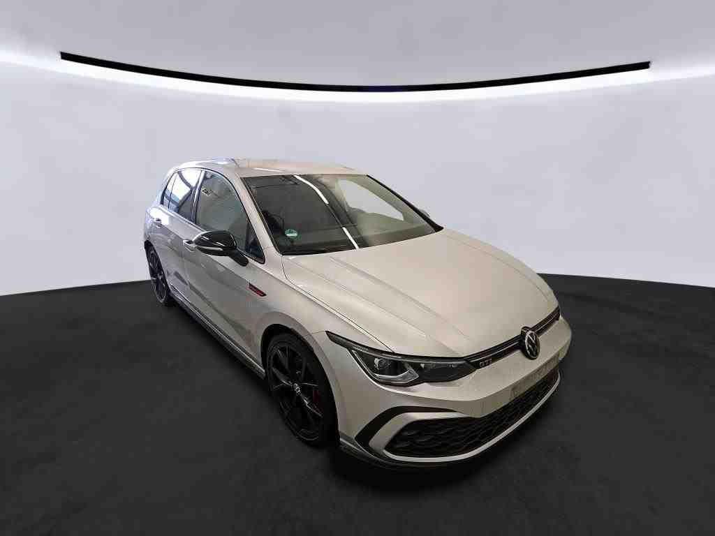Volkswagen Golf GTI 2.0 TSI - Petrol - Automatic - 244 hp - 49.910 km 