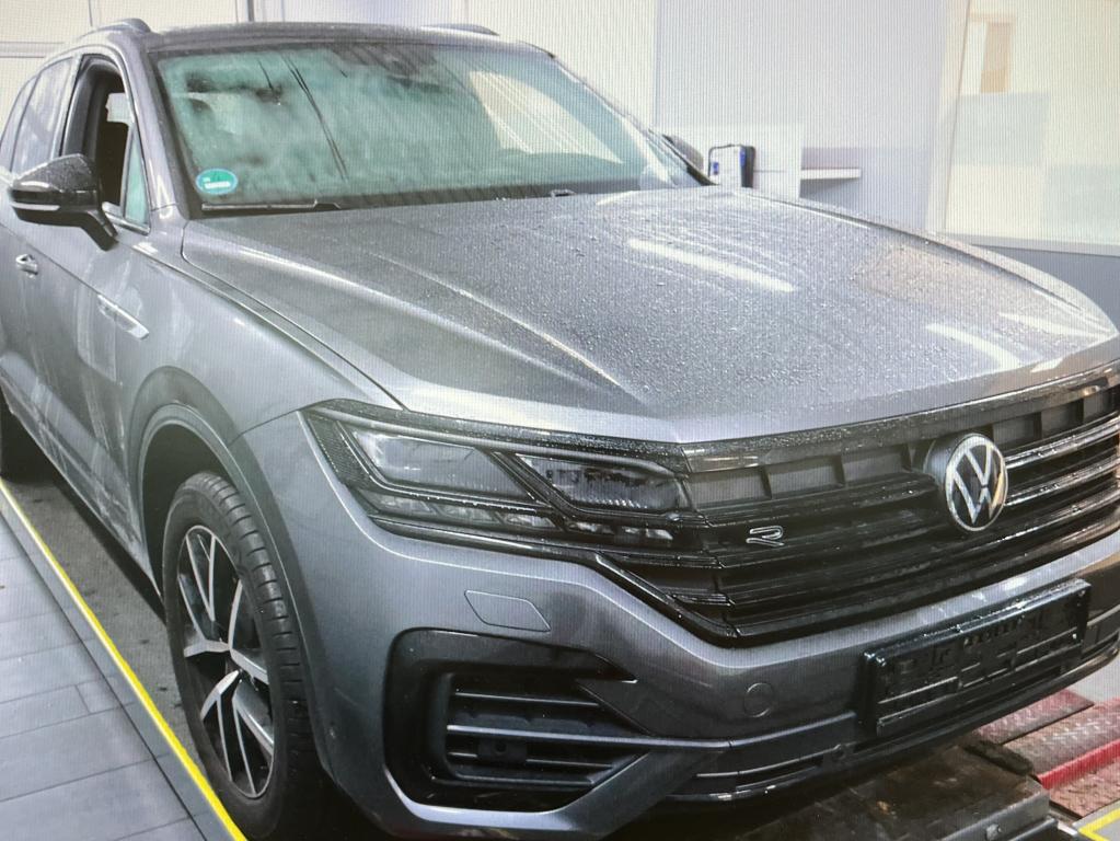 Volkswagen Touareg 3.0 - Diesel - Automatic - 231 hp - 53.423 km 