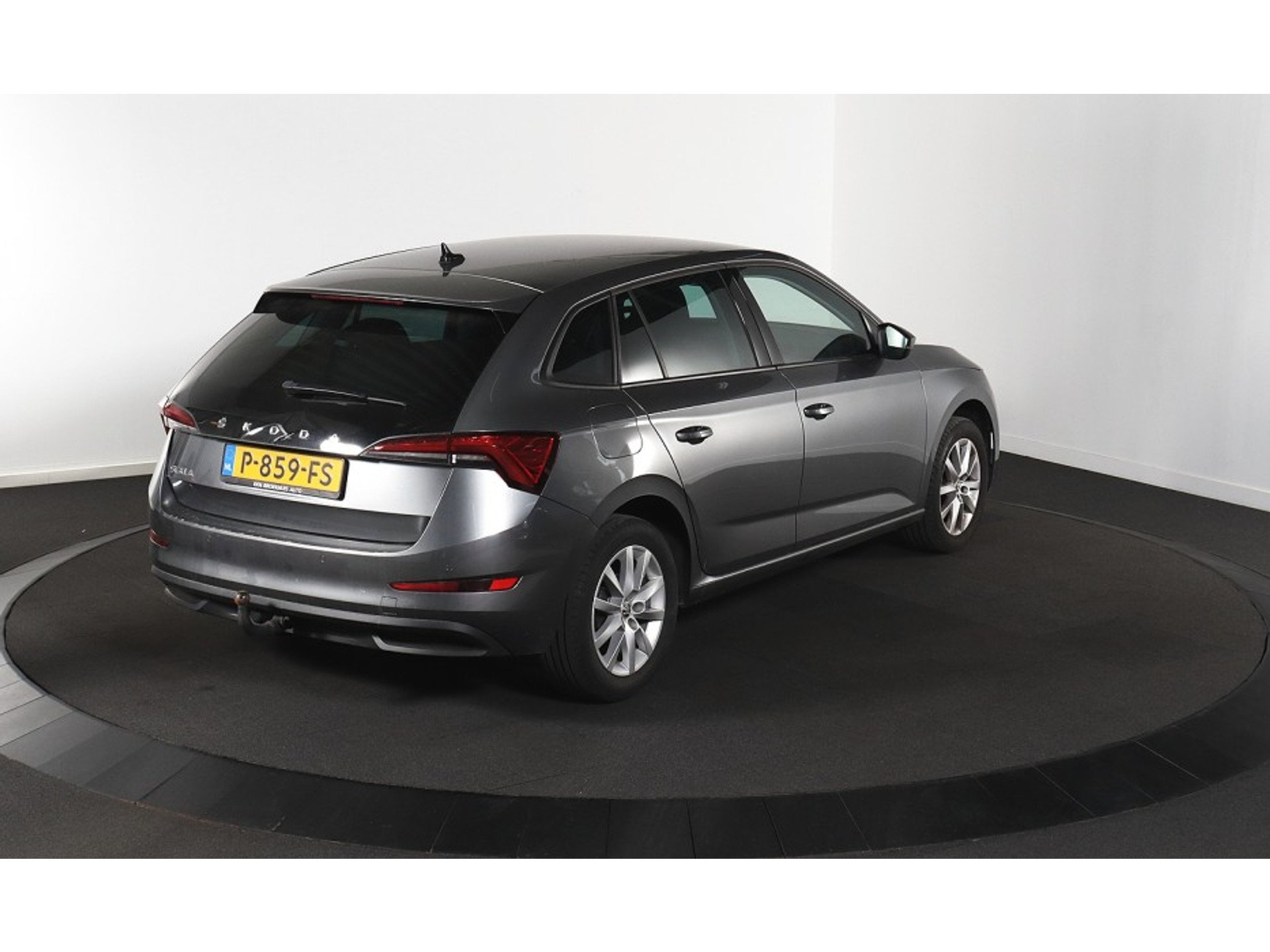 Skoda Scala 1.0 TSI Ambition - Petrol - Manual - 110 hp - 161.475 km