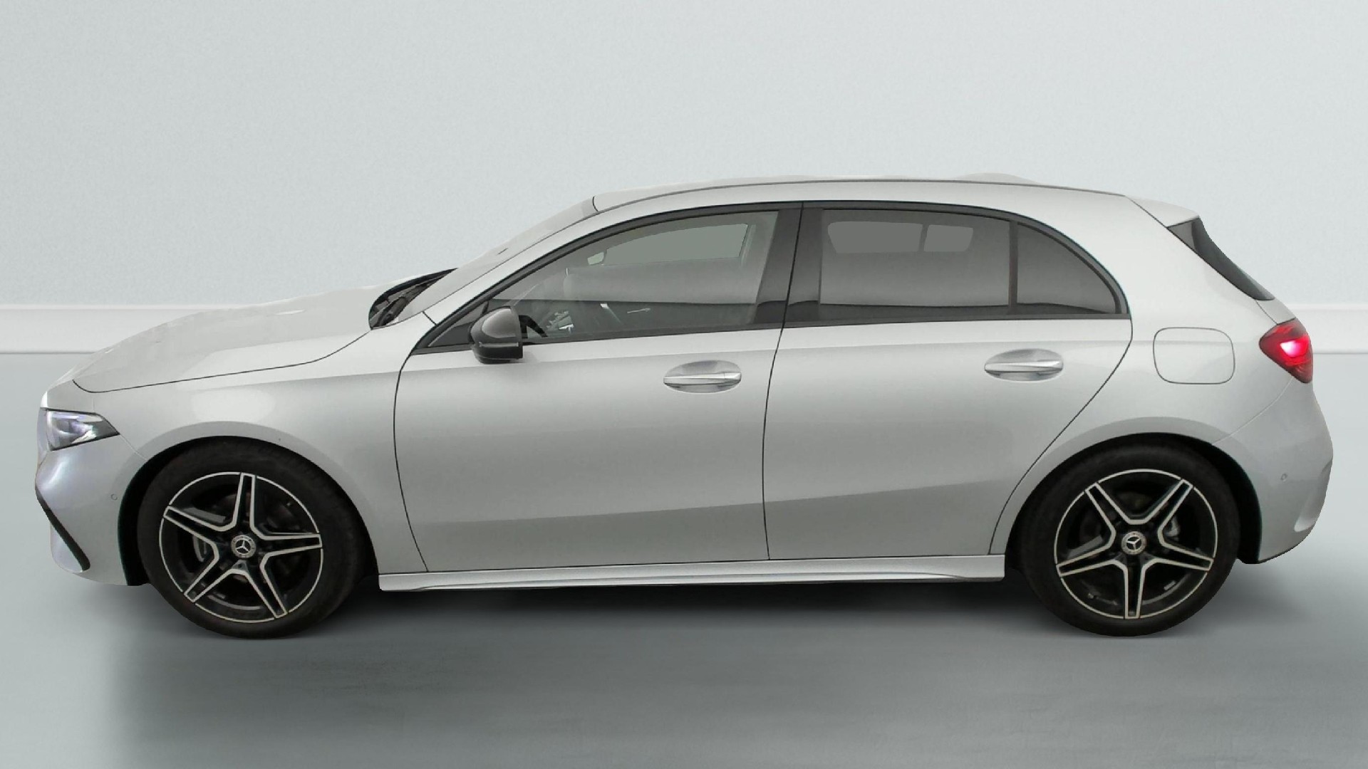 2025 Mercedes-Benz A   