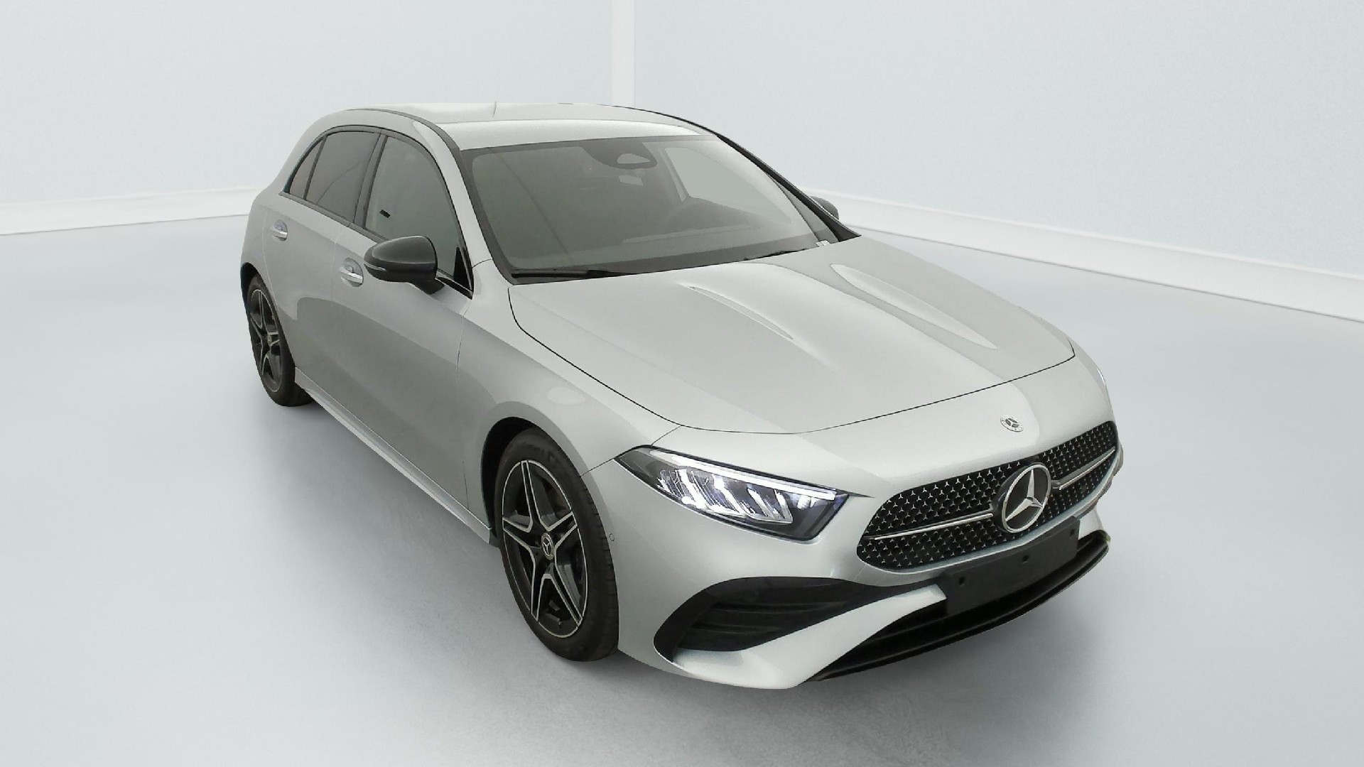 2025 Mercedes-Benz A   