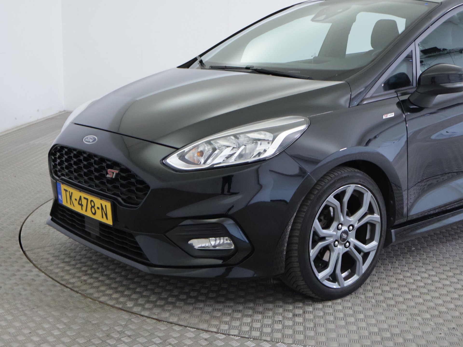 Ford Fiesta 1.0 EcoBoost ST Line - Petrol - Manual - 99 hp - 144.332 km
