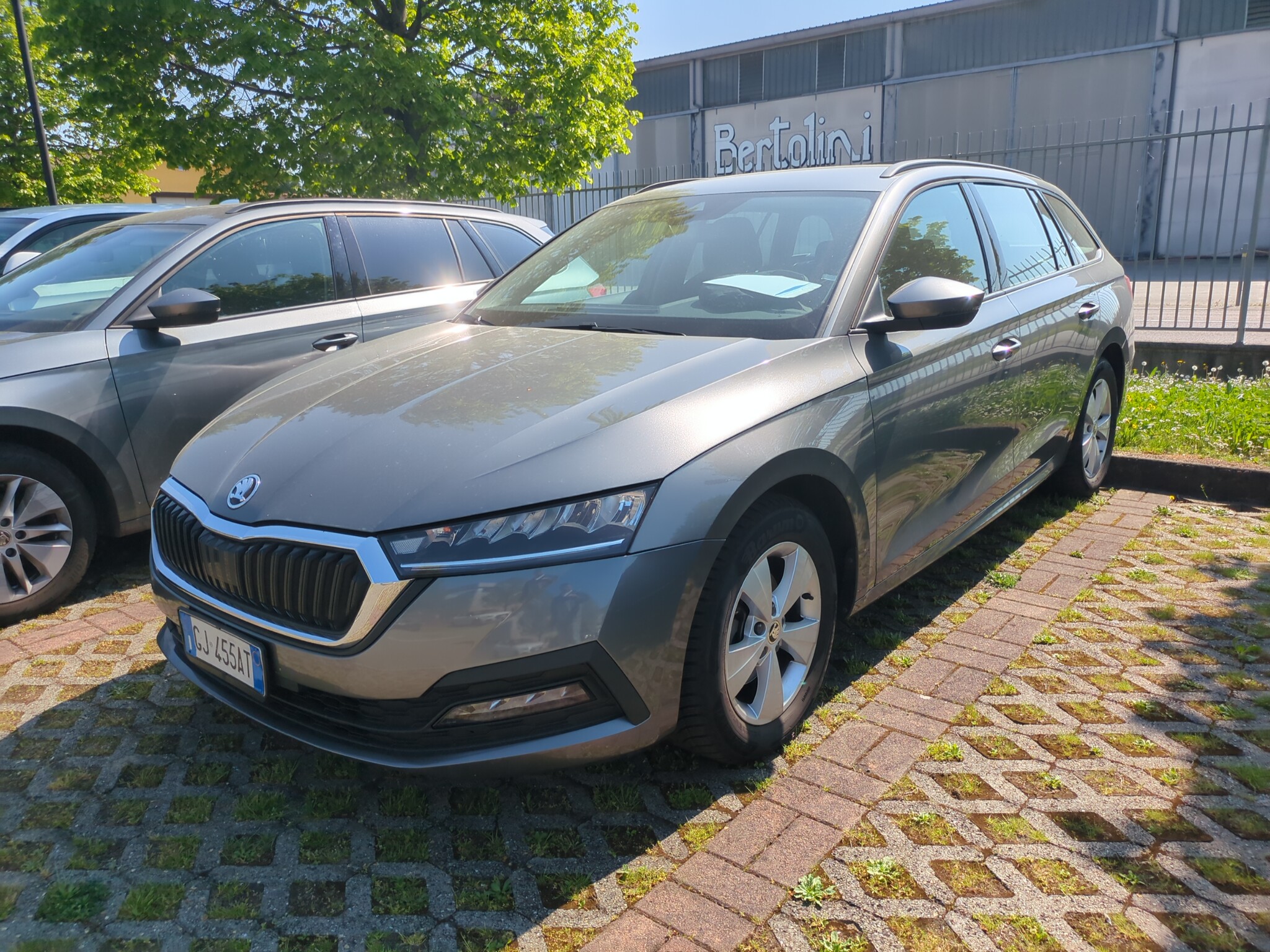 Skoda Octavia Combi 2.0 TDI Executive - Diesel - Automatic - 150 hp - 132.079 km