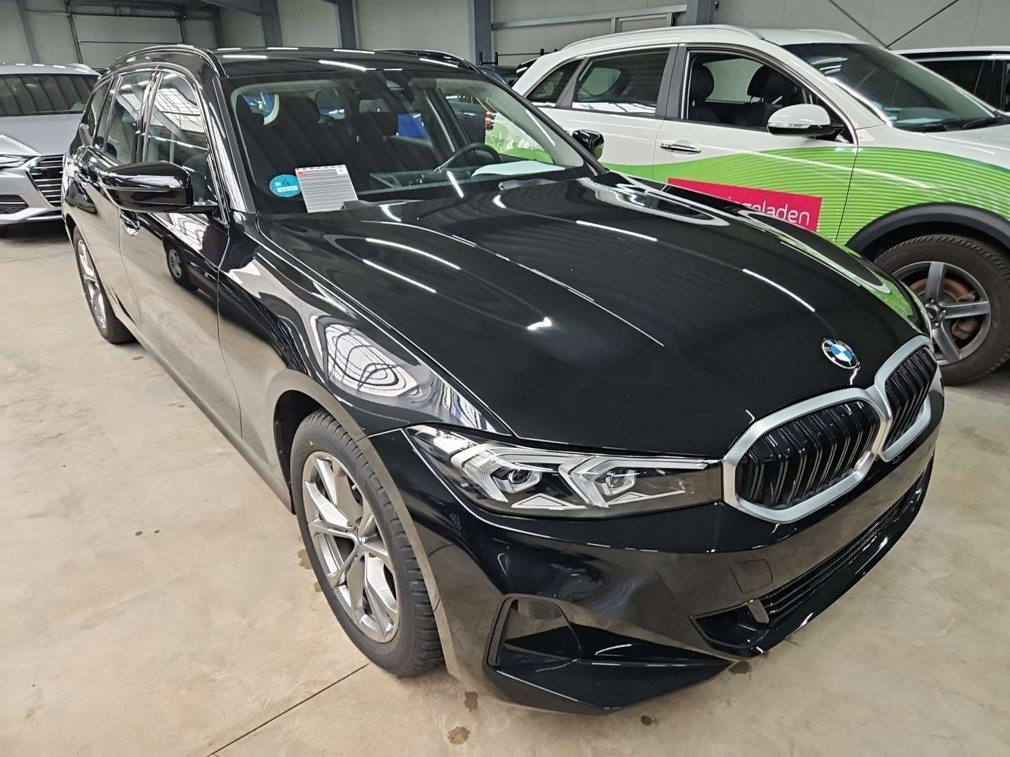 BMW 3 Series Touring 320d - Diesel - Automatic - 190 hp - 25.814 km 