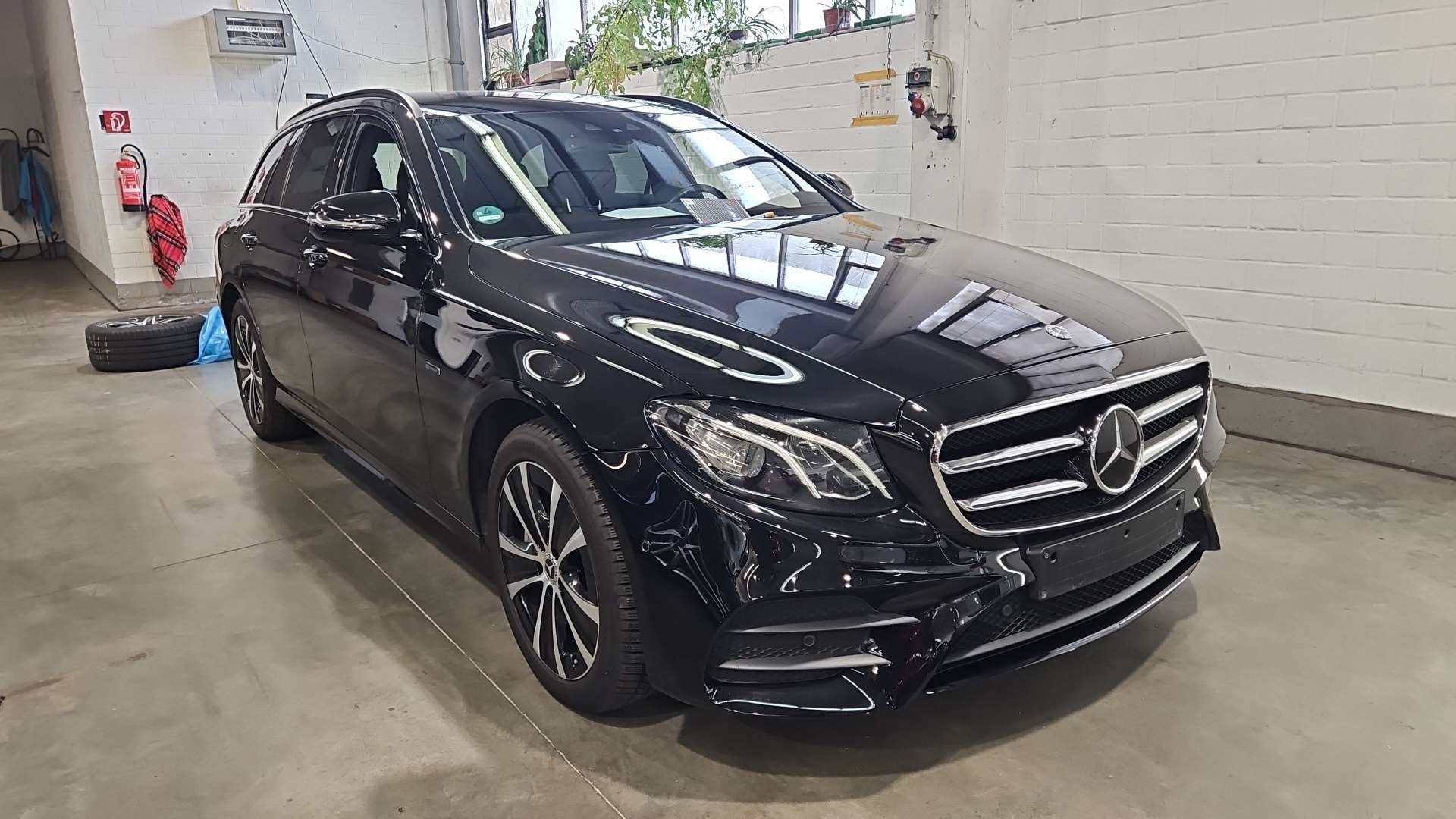 Mercedes-Benz E Break 300de - Hybrid - Automatic - 306 hp - 151.093 km 