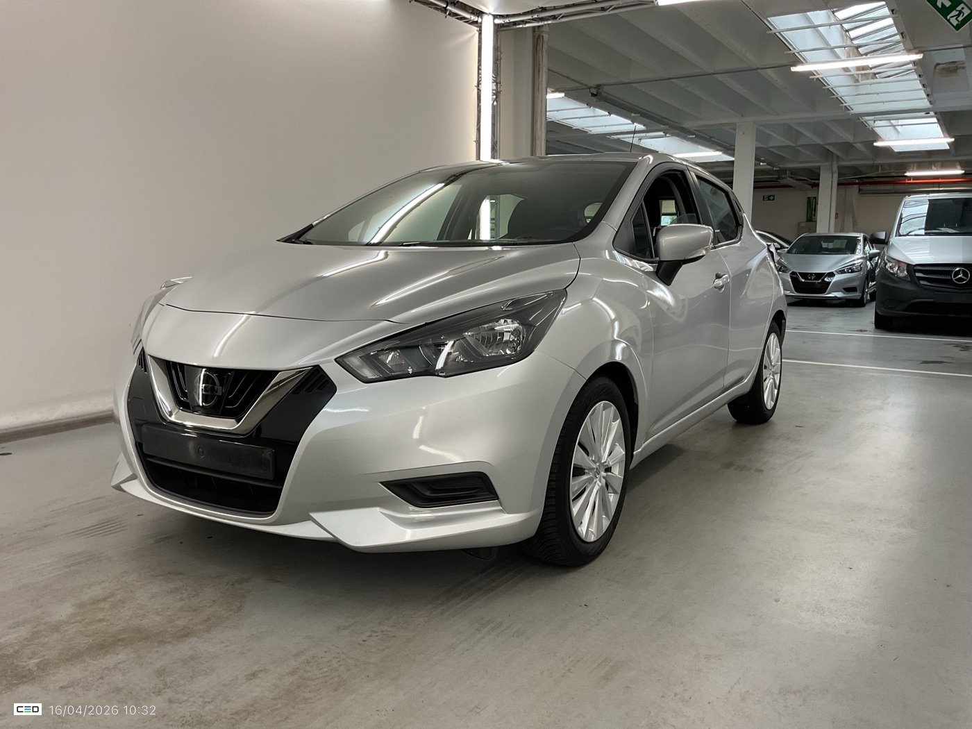 Nissan Micra 1.0 Acenta - Petrol - Manual - 95 hp - 41.965 km Acenta