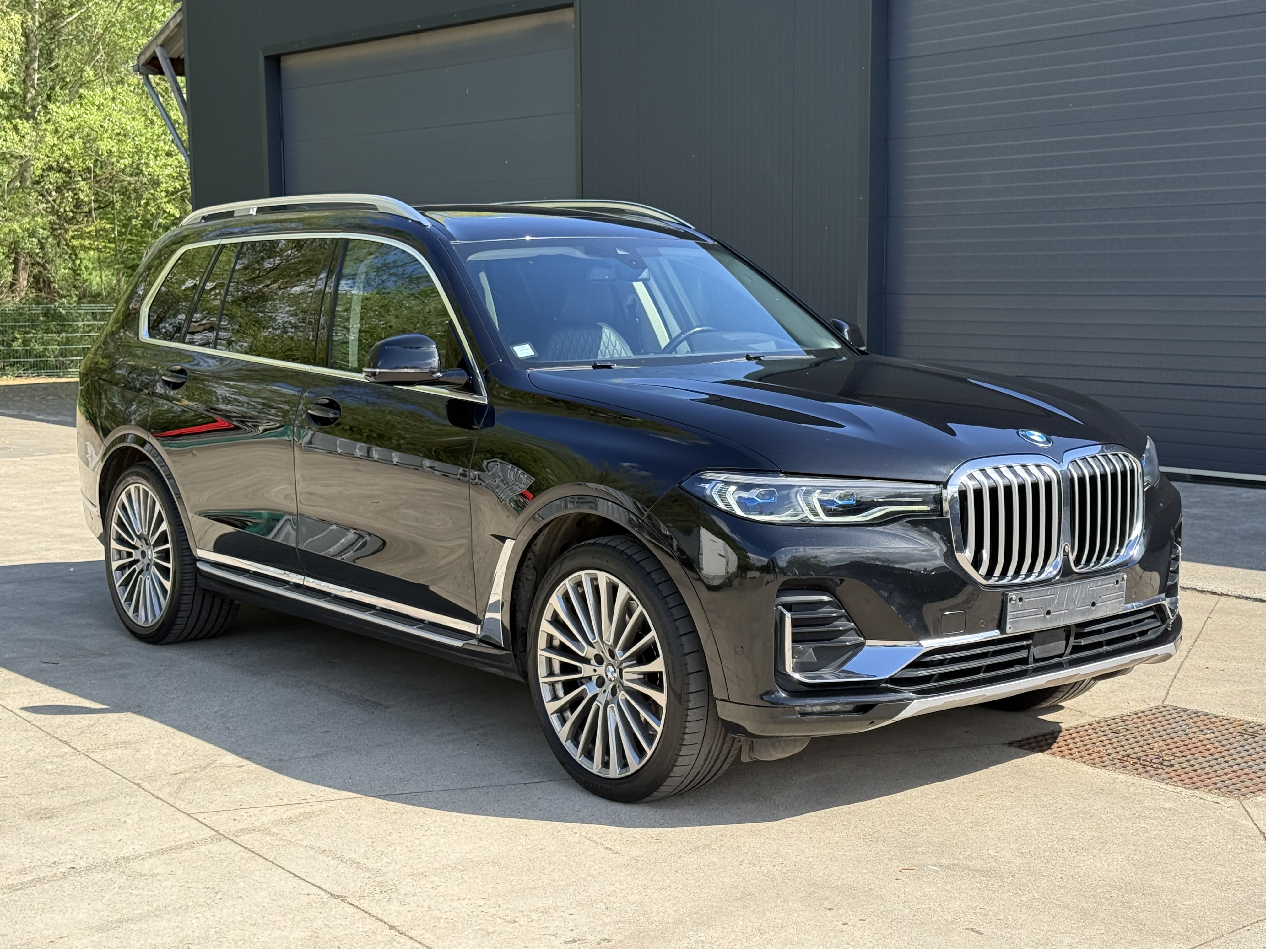 BMW X7 40i - xDrive - Petrol - Automatic - 339 hp - 224.696 km 