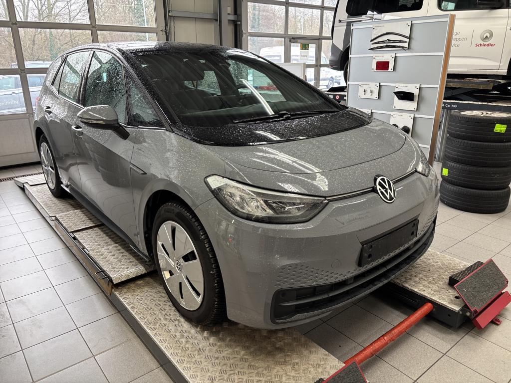Volkswagen ID.3 Pure Performance - Electric - Automatic - 149 hp - 29.810 km Pure Performance