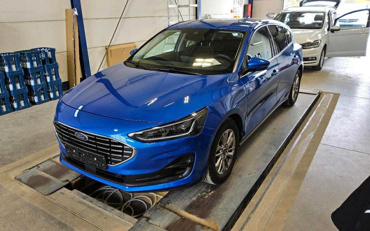 Ford Focus 1.0 EcoBoost - Petrol - Manual - 125 hp - 70.793 km 