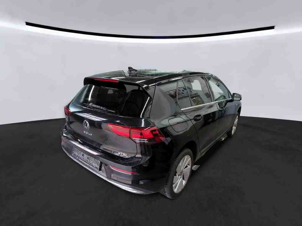 Volkswagen Golf 1.5 TSI Style - Petrol - Automatic - 130 hp - 19.696 km Style