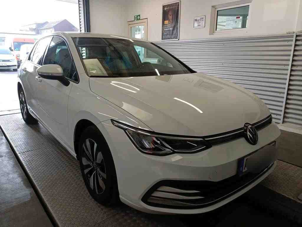 Volkswagen Golf 2.0 TDI Life - Diesel - Automatic - 115 hp - 57.978 km Life