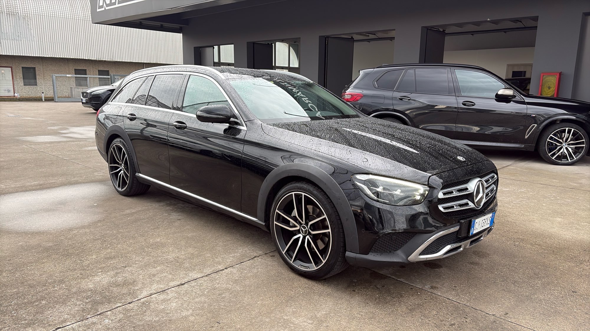 Mercedes-Benz E All-Terrain 220d Premium - 4-Matic - Diesel - Automatic - 194 hp - 232.359 km Premium