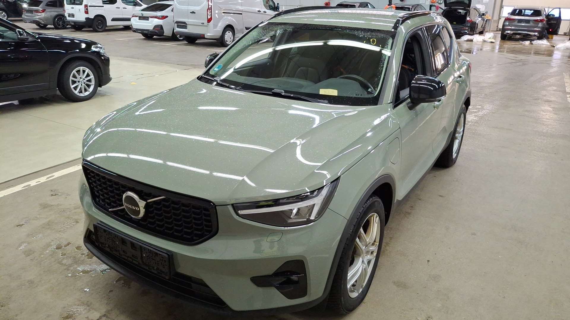 Volvo XC40 T5 Plus Dark - Hybrid - Automatic - 261 hp - 151.034 km