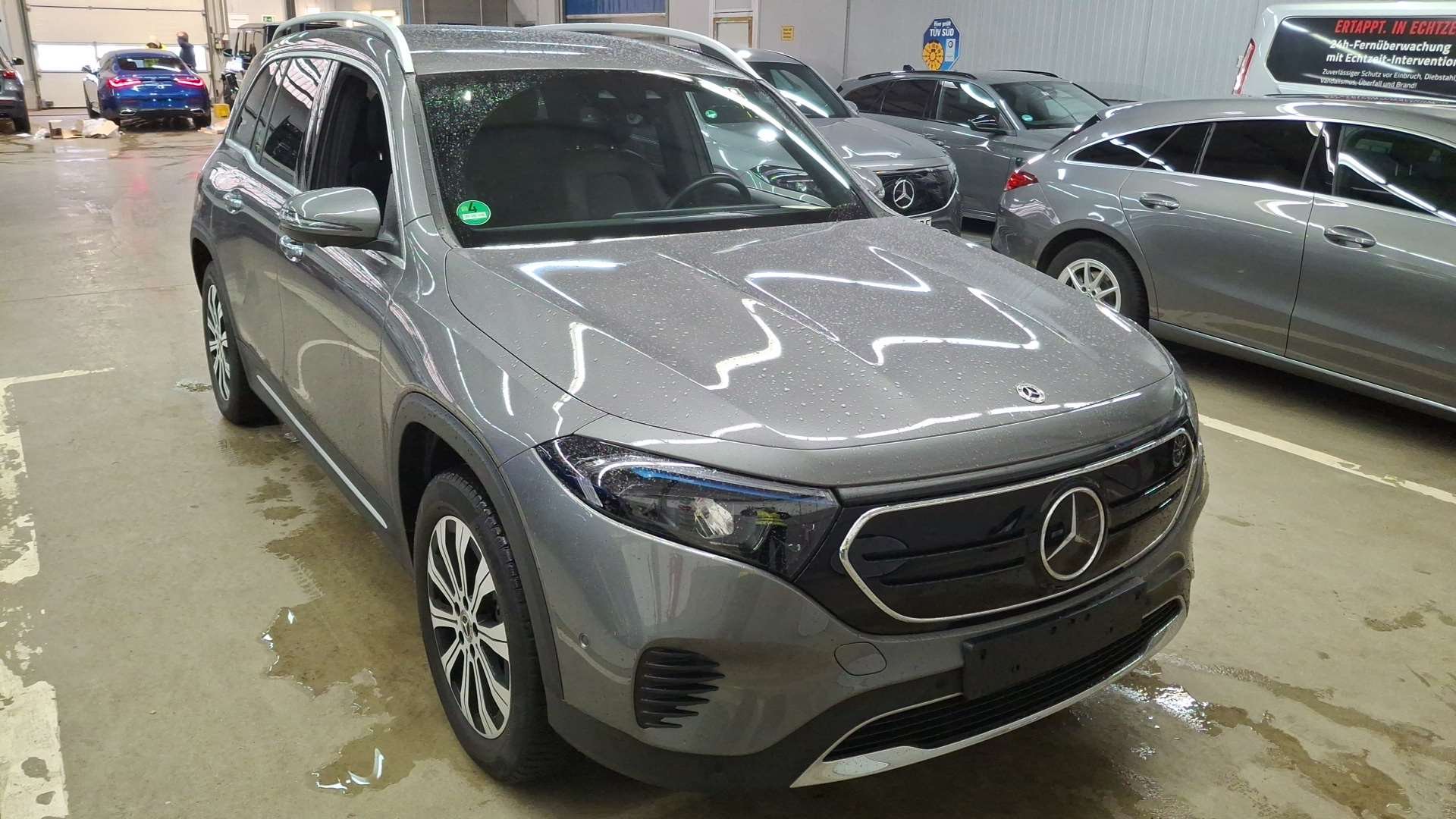 Mercedes-Benz EQB 300 - Electric - Automatic - 228 hp - 46.864 km 