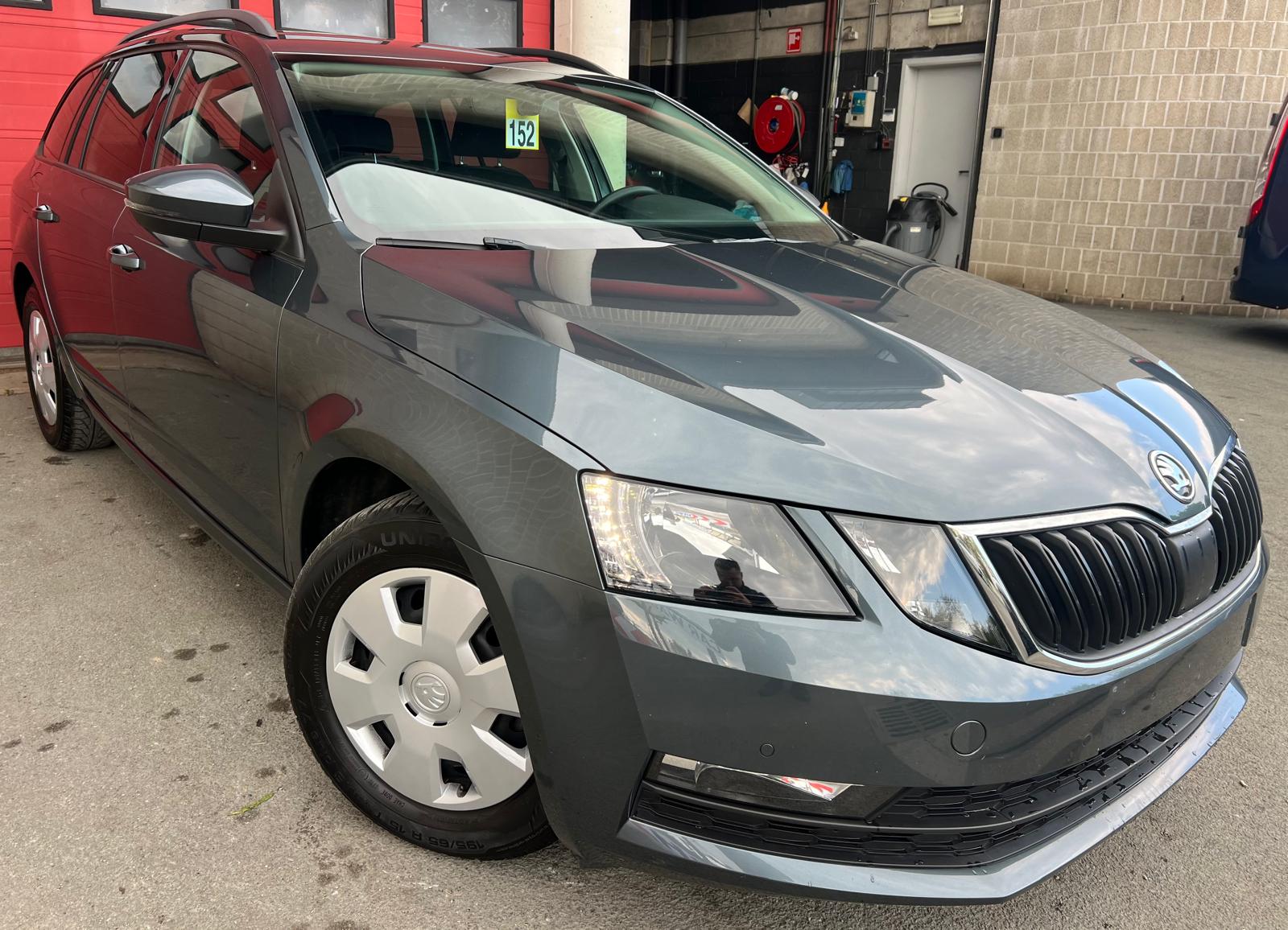Skoda Octavia Combi - Petrol - Manual - 115 hp - 156.143 km 