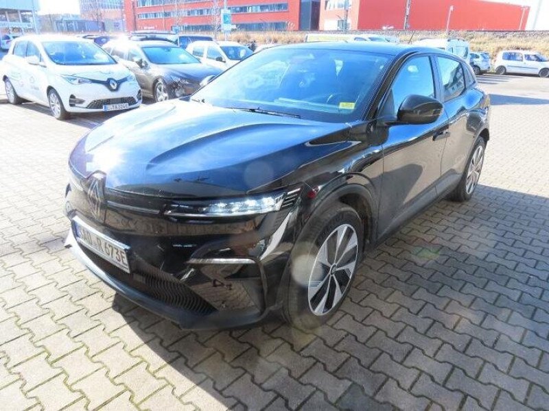 Renault Megane E-Tech - Electric - Automatic - 131 hp - 15.341 km
