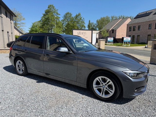 BMW 3 Series Touring 318d - Diesel - Manual - 135 hp - 196.185 km 