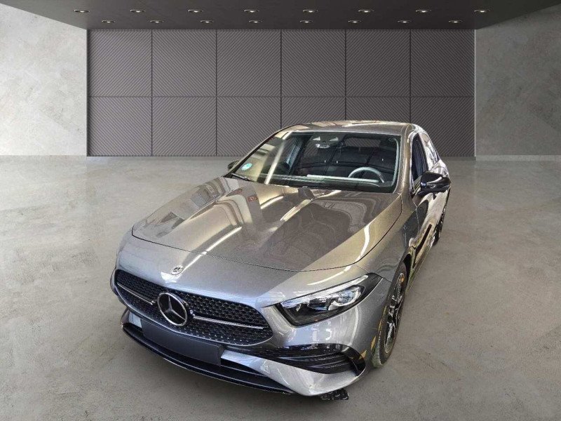 Mercedes-Benz A - Petrol - utomtic - 163 hp - 15.944 km