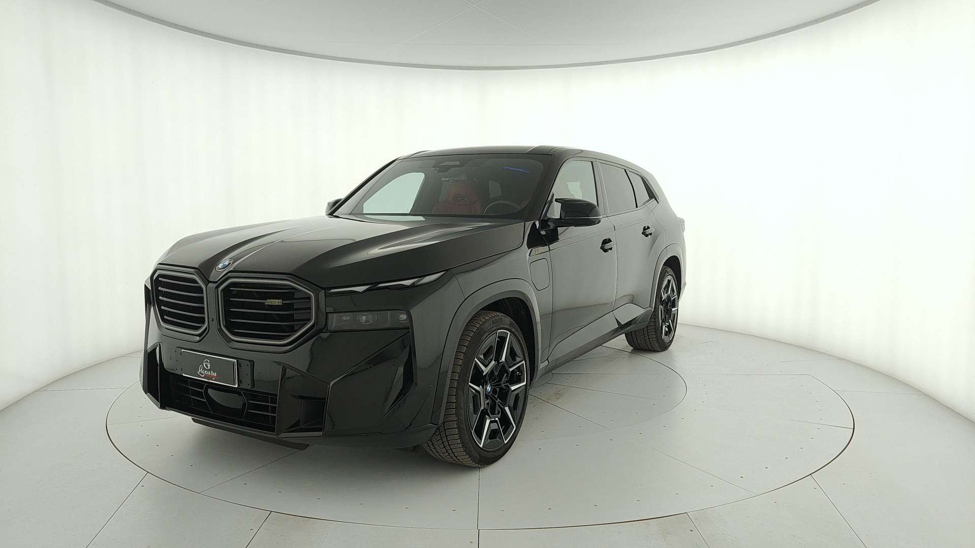 BMW XM 4.4 - xDrive - Hybrid - Automatic - 653 hp - 64.244 km 