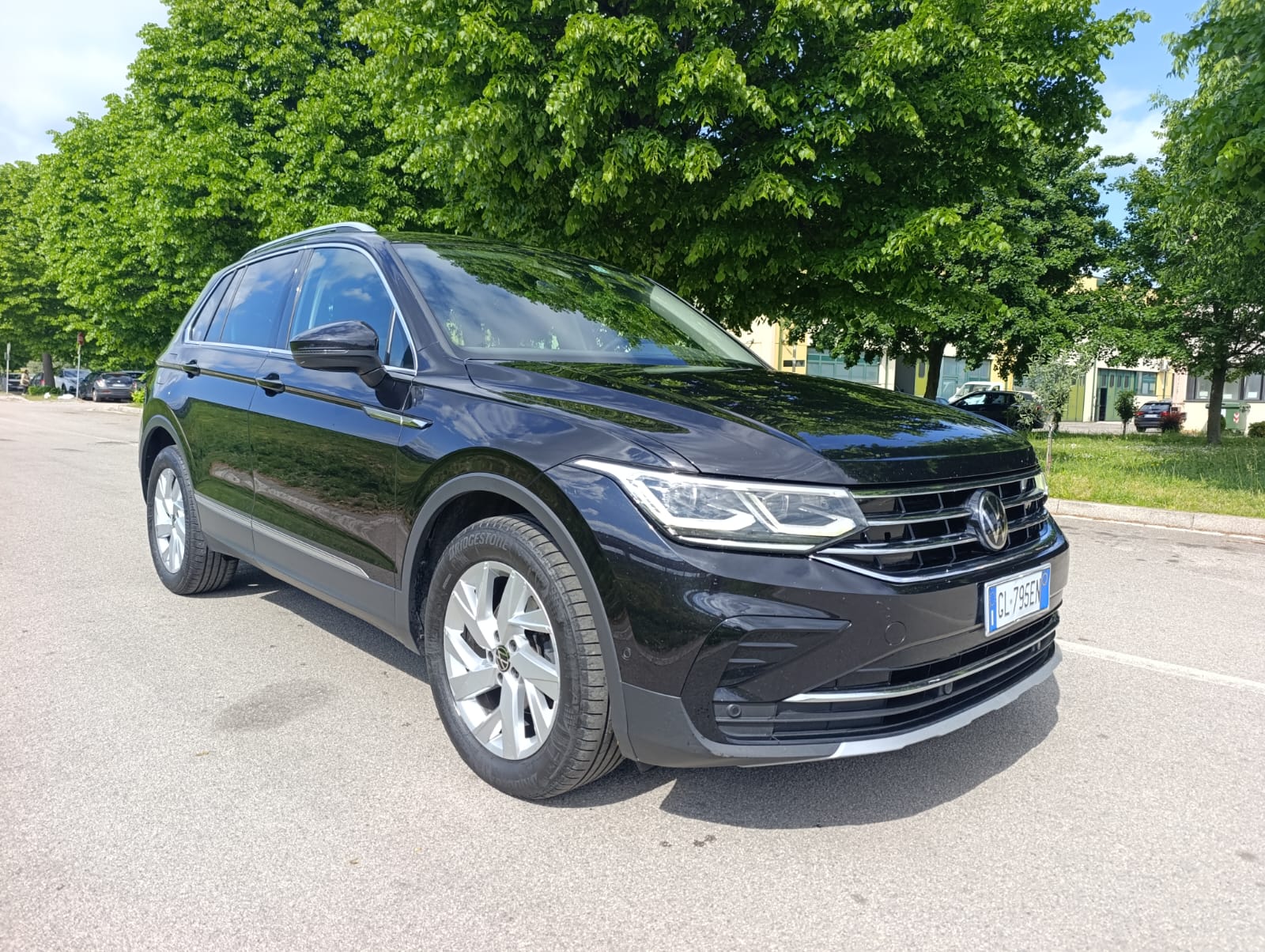 Volkswagen Tiguan 2.0 TDI Elegance - Diesel - Automatic - 150 hp - 218.000 km Elegance