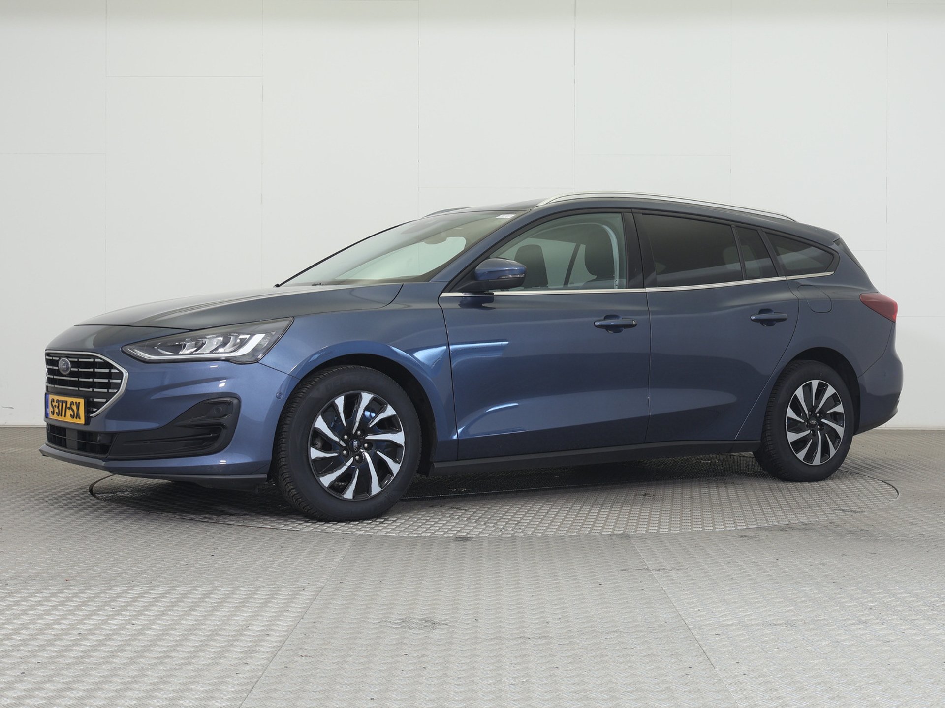 Ford Focus 1.0 EcoBoost Style - Petrol - Manual - 125 hp - 157.433 km