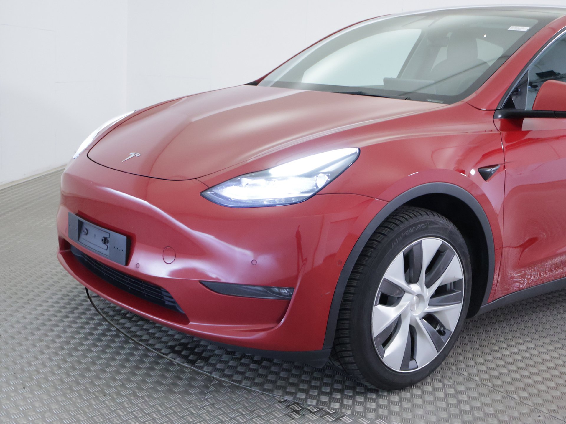 Tesla Model Y Long Range - Electric - Automatic - 350 hp - 133.383 km