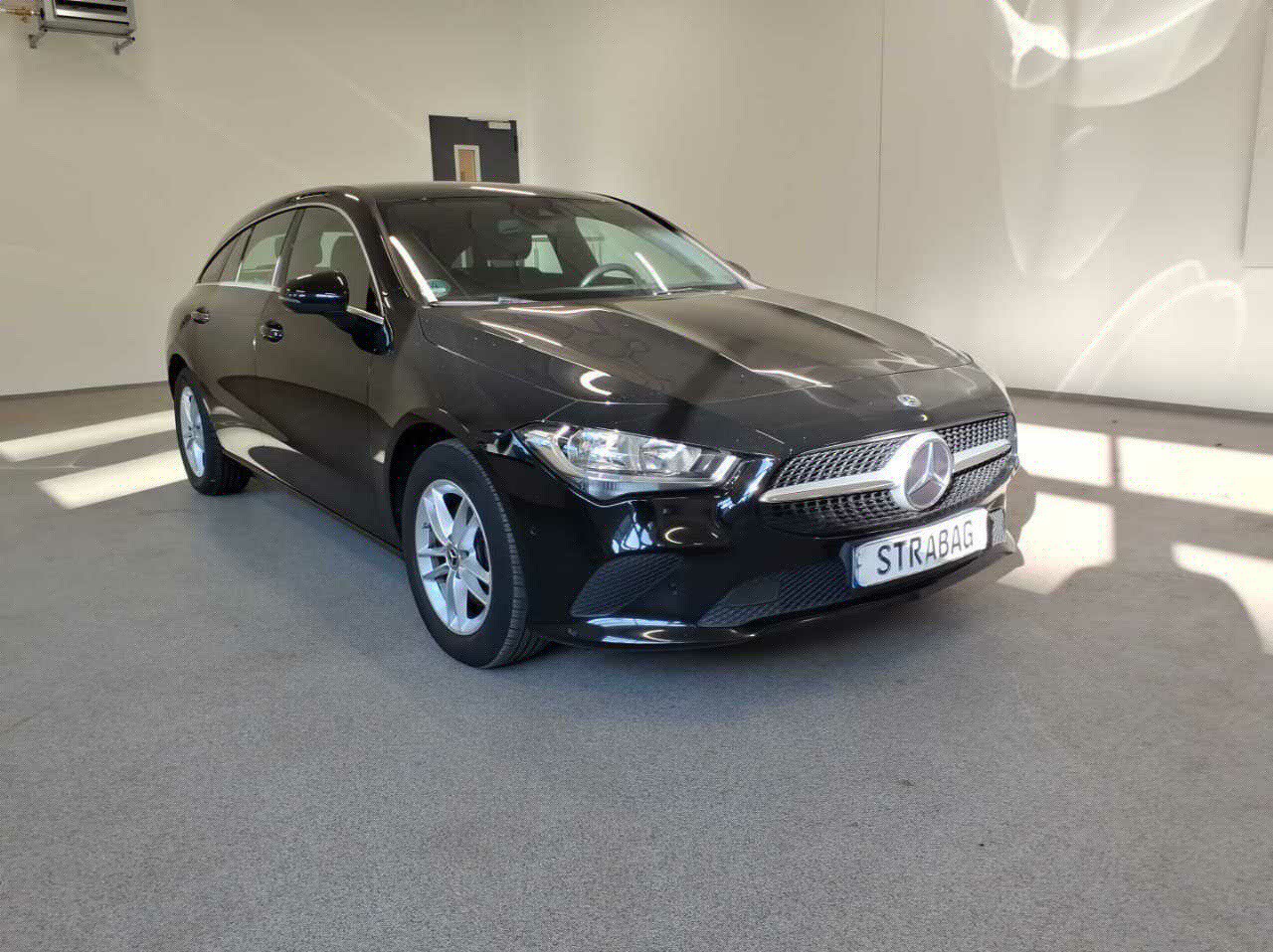 Mercedes-Benz CLA Shooting Brake 180d - Diesel - Manual - 115 hp - 187.951 km 