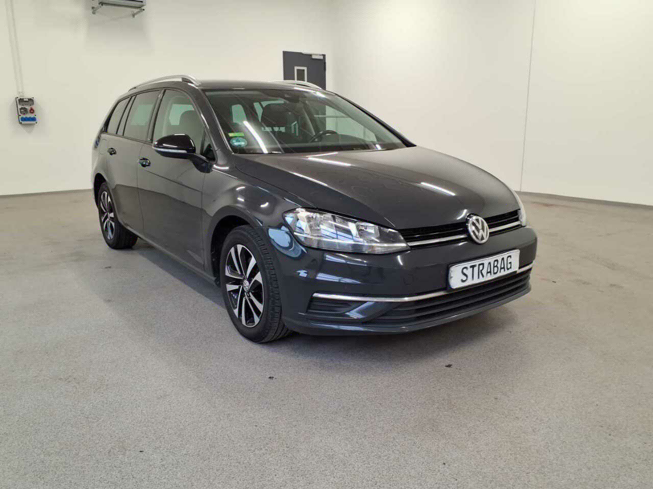 Volkswagen Golf Variant 1.6 Comfortline - Diesel - Manual - 115 hp - 151.621 km Comfortline