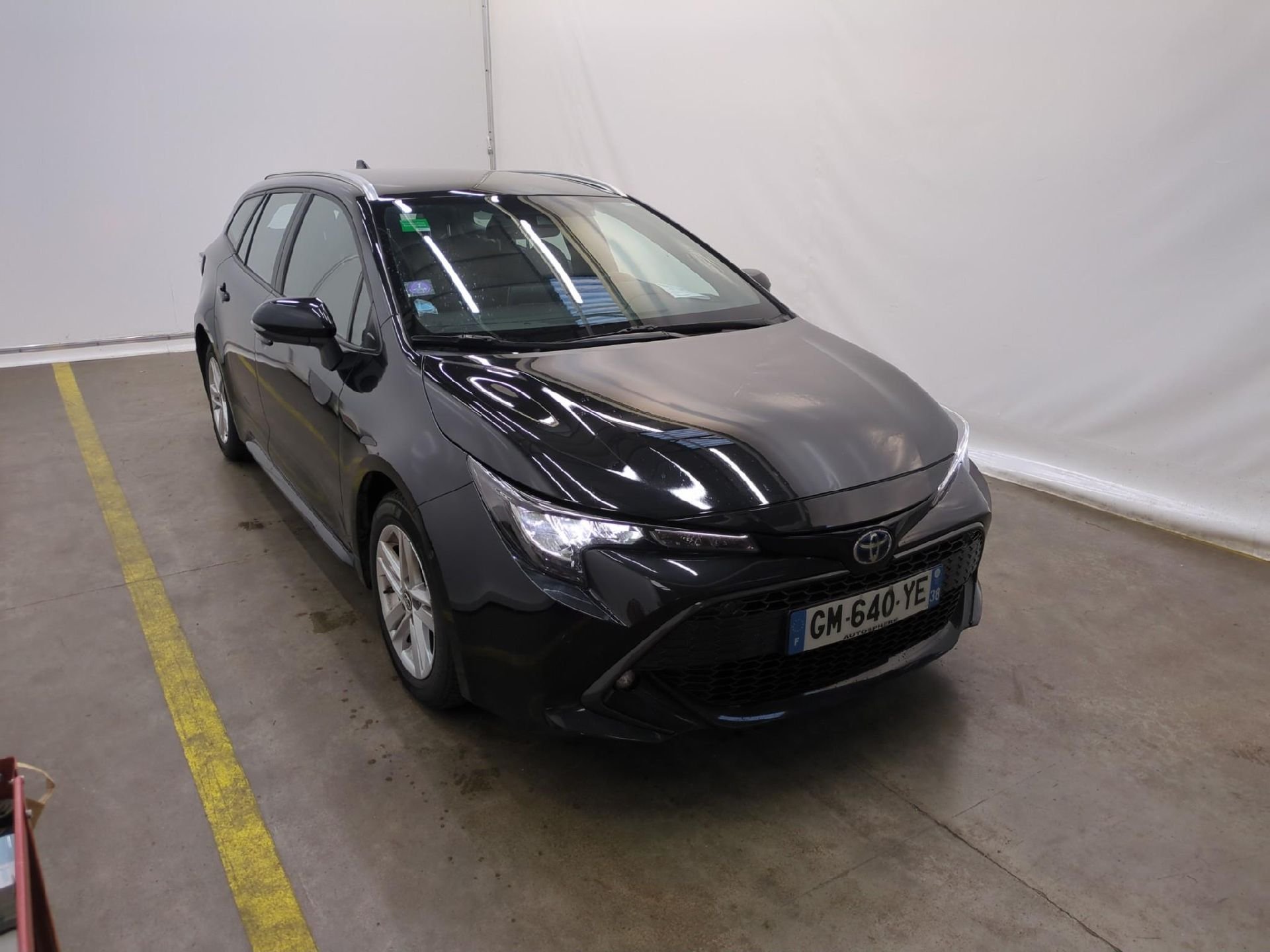 Toyota Corolla Touring Sports 1.8 Dynamic Business - Hybrid - Automatic - 122 hp - 126.392 km Dynamic Business