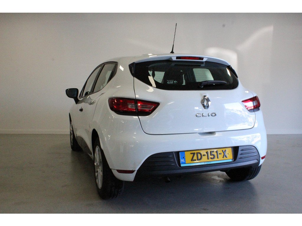 Renault Clio 0.9 TCe Life - Petrol - Manual - 90 hp - 104.784 km