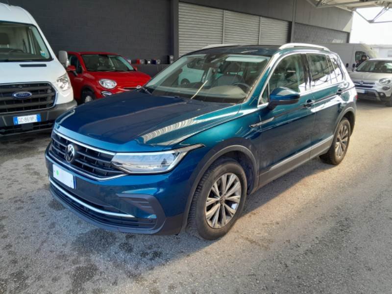 Volkswagen Tiguan 2.0 TDI Life - Diesel - Automatic - 150 hp - 99.119 km Life