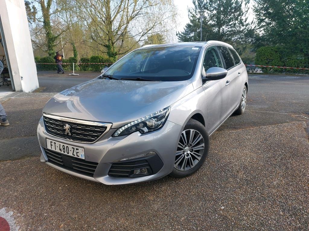 Peugeot 308 SW 1.2i Allure - Petrol - Automatic - 130 hp - 103.332 km