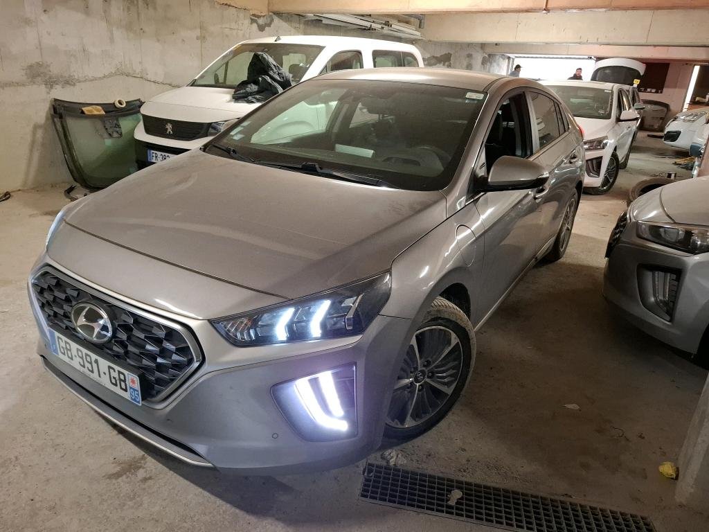 Hyundai Ioniq 1.6 Executive - Hybrid - Automatic - 141 hp - 53.034 km