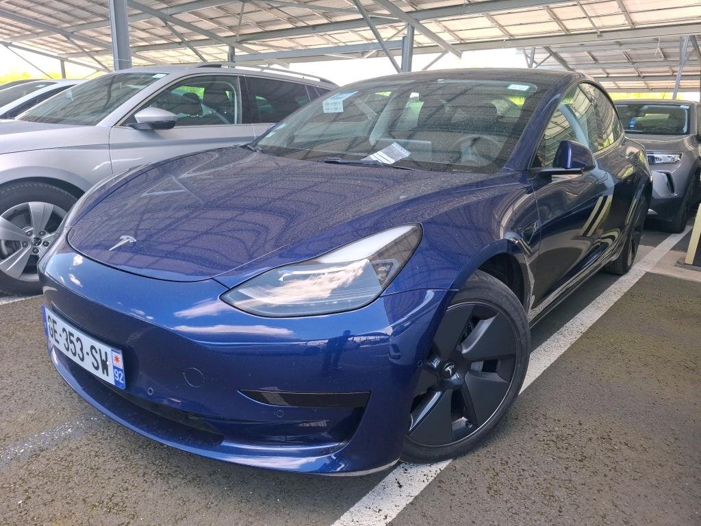 Tesla Model 3 - Electric - Automatic - 306 hp - 40.379 km