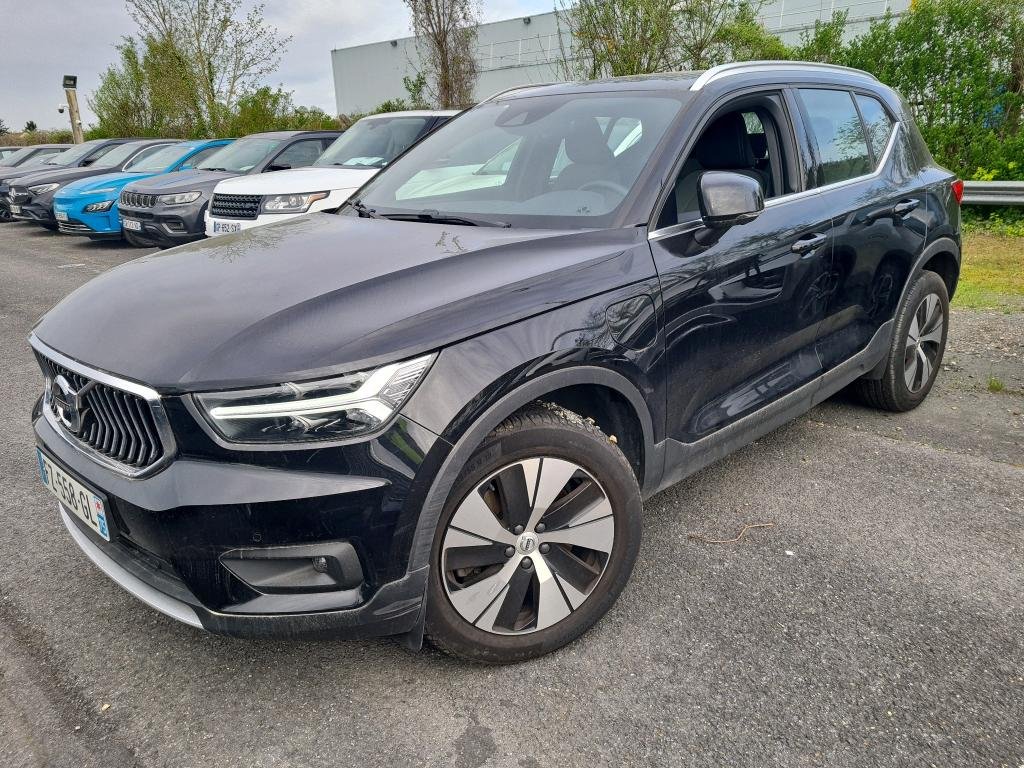Volvo XC40 1.5 T4 Business - Hybrid - Automatic - 211 hp - 43.135 km