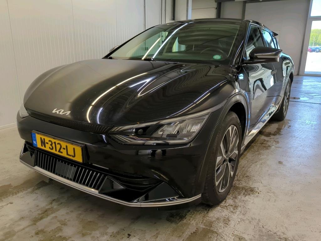 Kia EV6 74 kWh Plus - Electric - Automatic - 228 hp - 142.131 km
