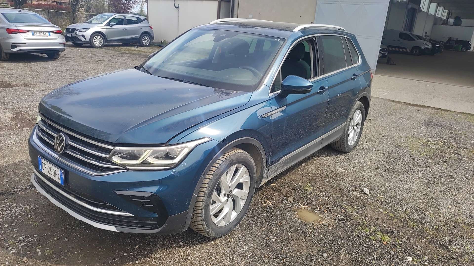 Volkswagen Tiguan 2.0 TDI Elegance - Diesel - Automatic - 150 hp - 77.098 km