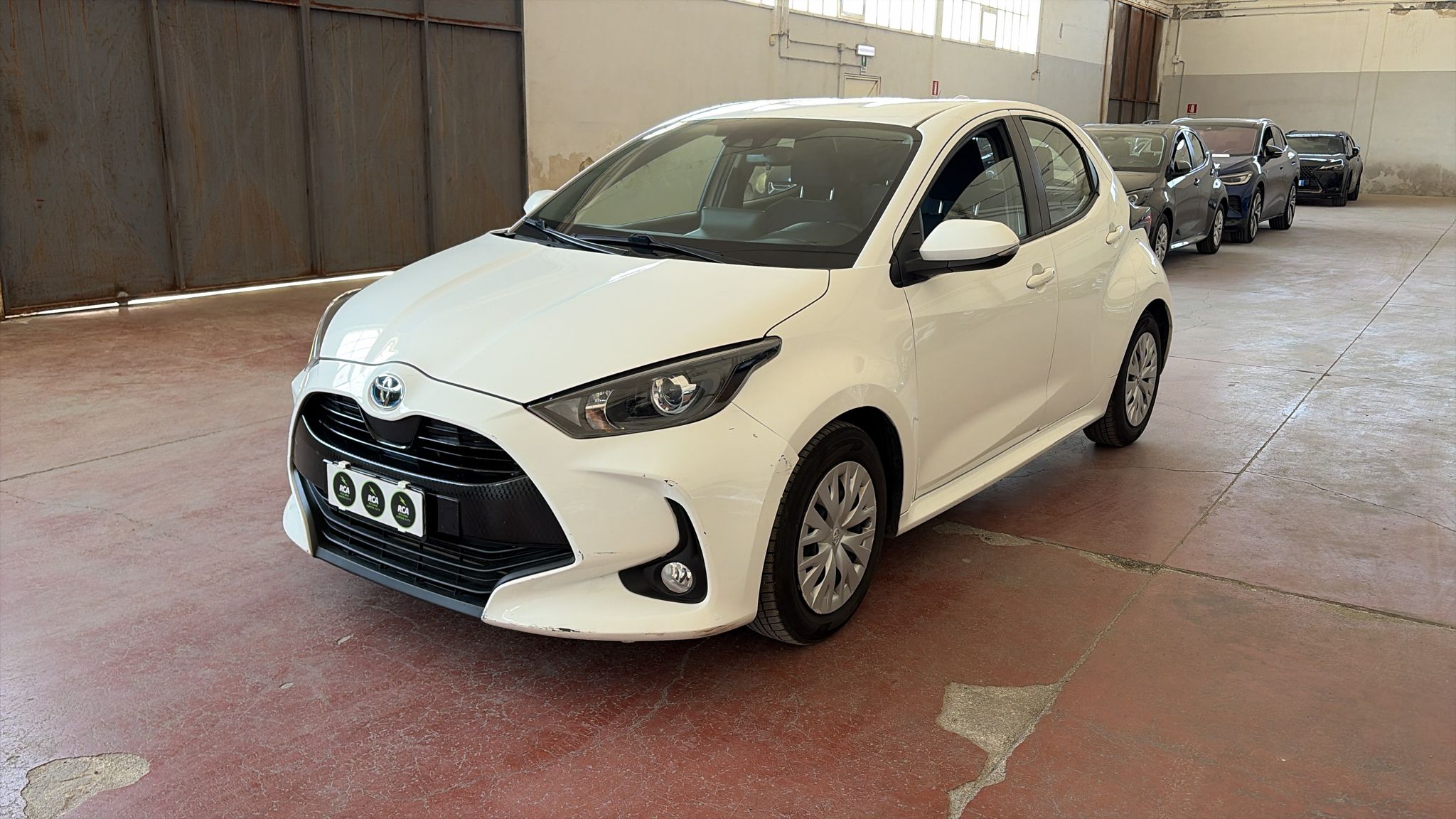 Toyota Yaris 1.5 Business - Hybrid - Automatic - 116 hp - 85.804 km
