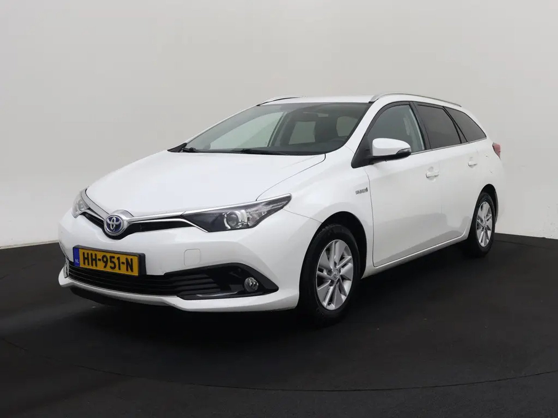 Toyota Auris Touring Sports 1.8 Aspiration - Hybrid - Automatic - 99 hp - 169.025 km